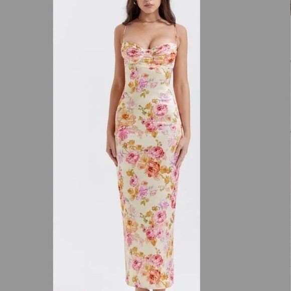 Beautiful Silky Floral Dress - BRAND NEW - Size Small - Long Slim Fitting Dress - Picture 1 of 6